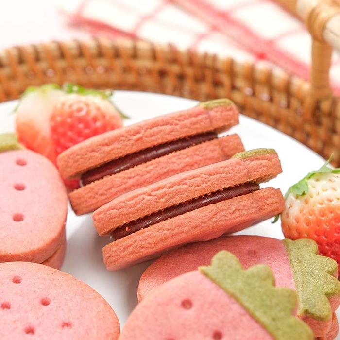 果実香る いちごジャムのサンドクッキー | snaq.me store (スナック