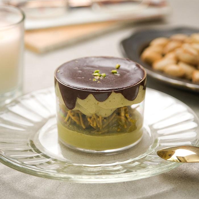 ザクとろドバイチョコケーキ | snaq.me store (スナックミーストア)