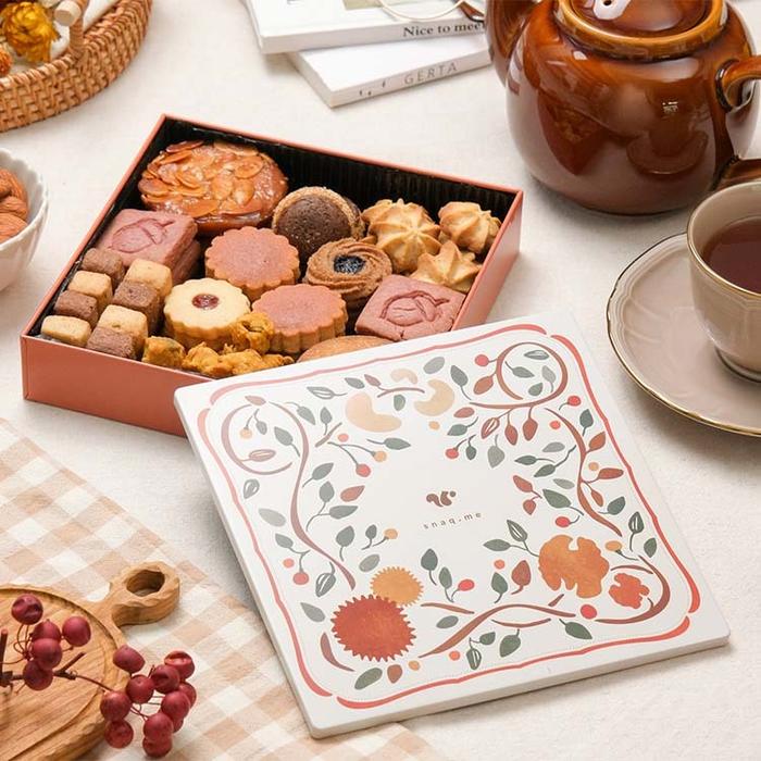 彩りあつめた秋のおすそわけクッキー缶 | snaq.me store (スナックミー