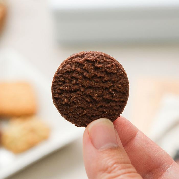 パティシエのこだわりクッキー缶 | snaq.me store (スナックミーストア)