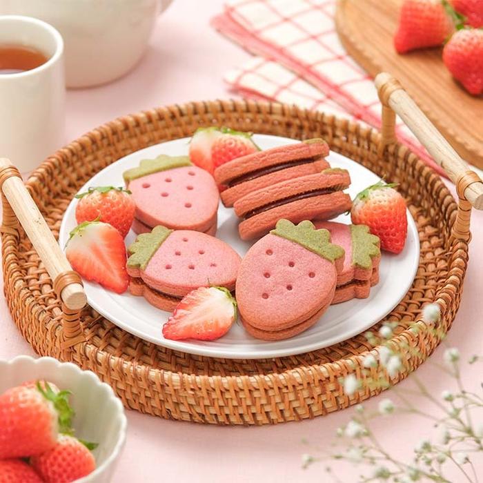 果実香る いちごジャムのサンドクッキー | snaq.me store (スナック