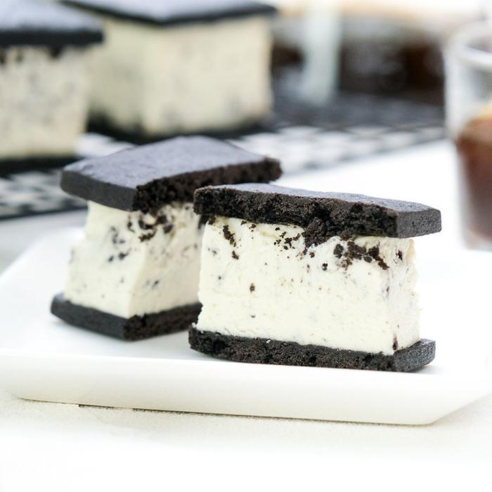 クッキー＆クリーム 背徳感おやつ 極厚クッキー&クリームサンド | snaq.me store