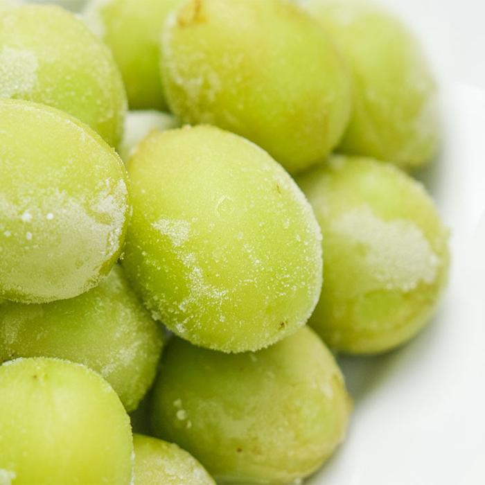 山梨県産 完熟冷凍シャインマスカット | snaq.me store (スナックミー